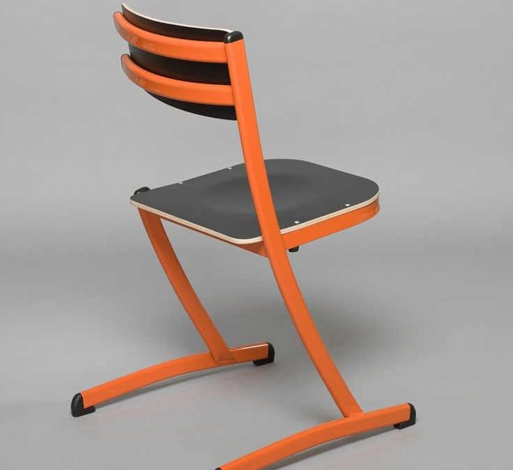 Video of our innovative 3.4.5. school chair, made in France